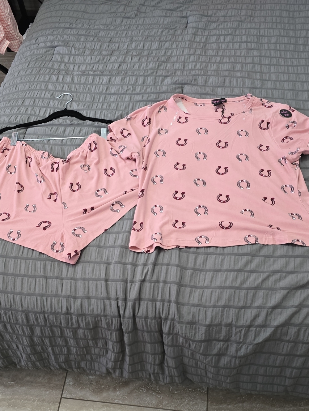 Women’s Pink Horsehoe Print Sleep Set - Sz Med & Xl Nwt